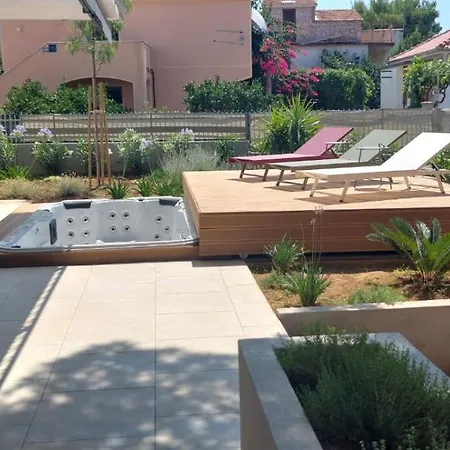 Jadrija Luxury Vacations Apt1 *