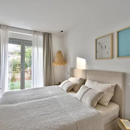 Jadrija Luxury Vacations Apt1 *
