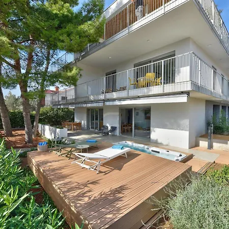 Jadrija Luxury Vacations Apt1 * Σίμπενικ