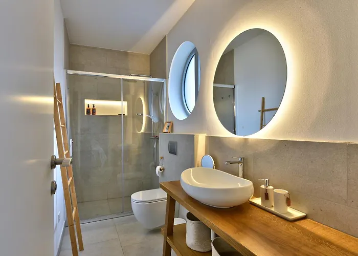 Jadrija Luxury Vacations Apt1 *