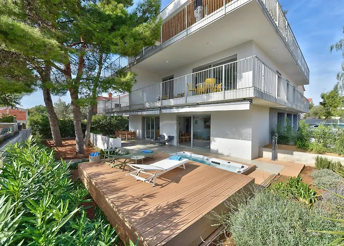 Jadrija Luxury Vacations Apt1 * Šibenik